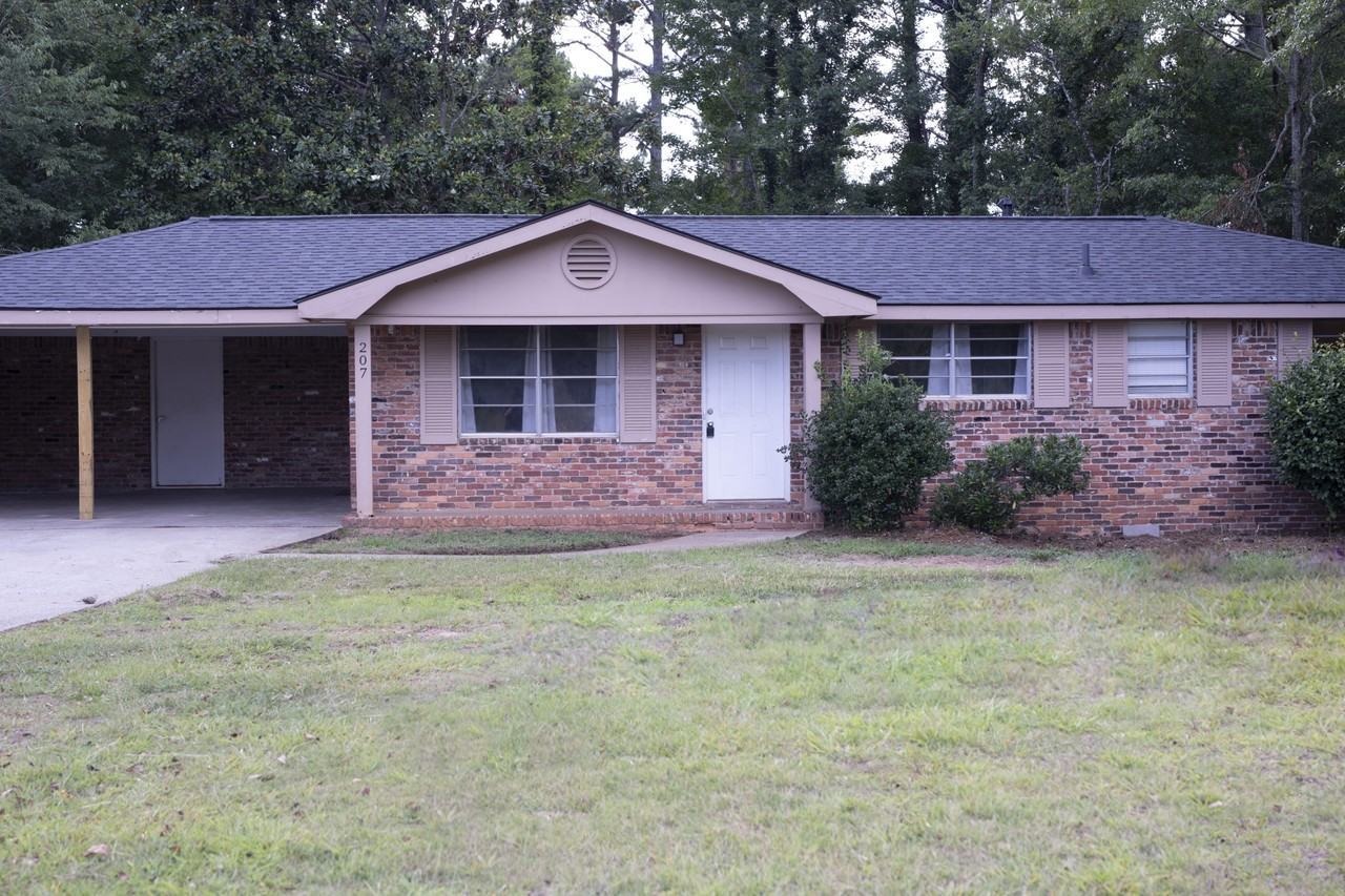 207 Burns Rd #1 - Photo 3 of 6