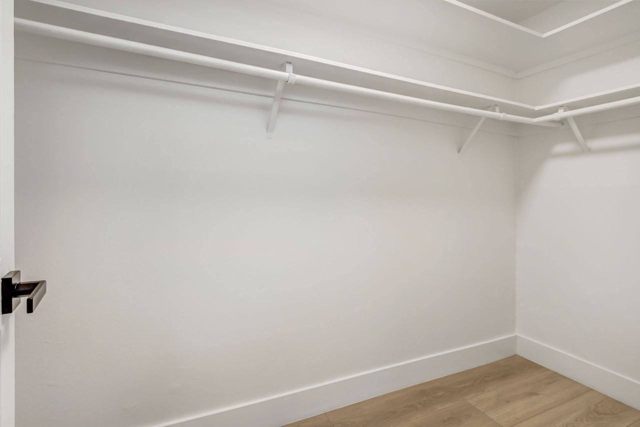 727 Westbourne - Photo 5 of 26