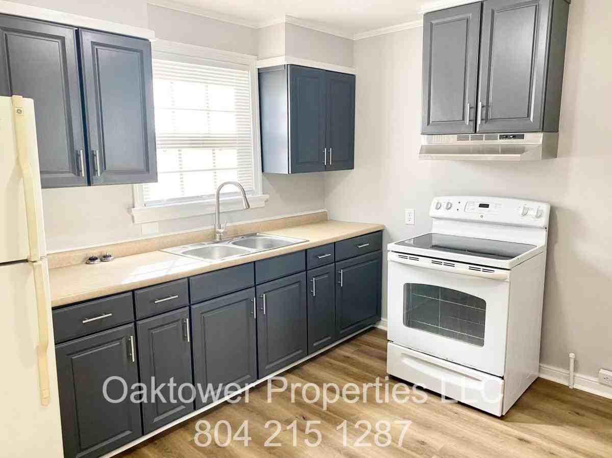 1420 Lynhaven Ave #1 - Photo 6 of 10