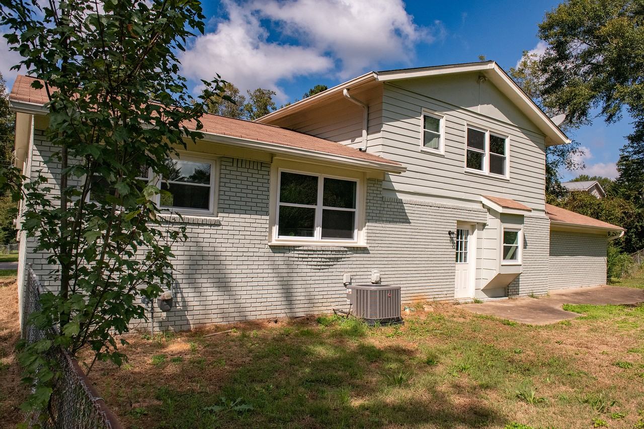 119 Remington Way #1 - Photo 2 of 11