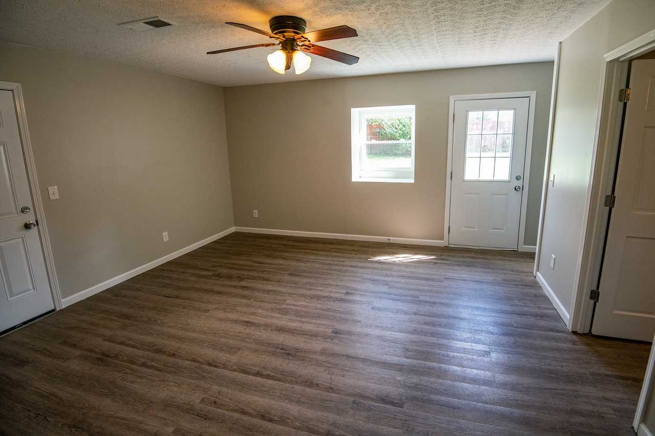 119 Remington Way #1 - Photo 6 of 11