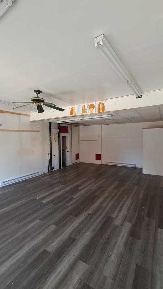 199 Affleck St #199-201 - Photo 3 of 16