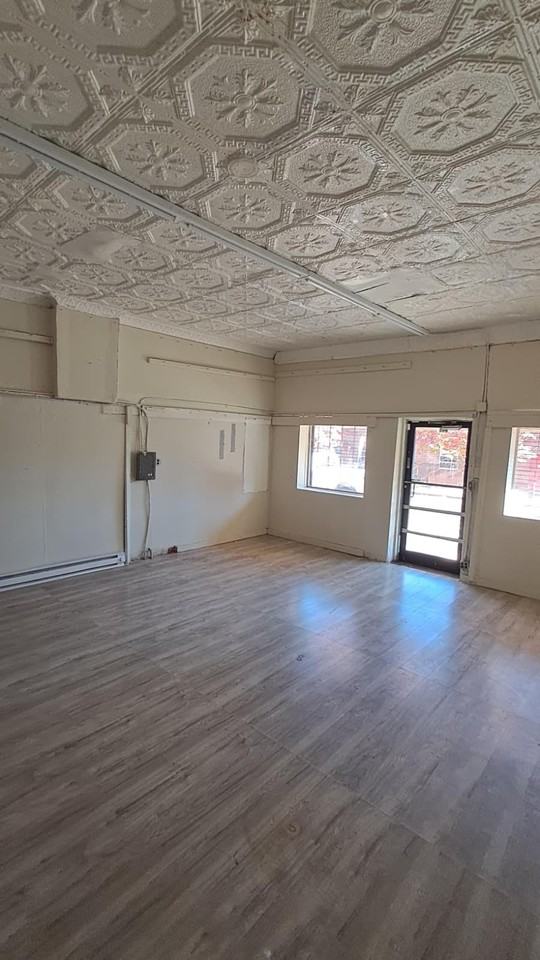 199 Affleck St #199-201 - Photo 6 of 16