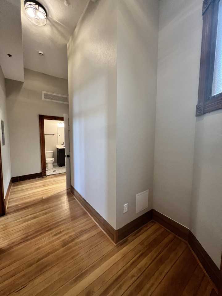 519 Main StreetUnit C #C - Photo 7 of 28