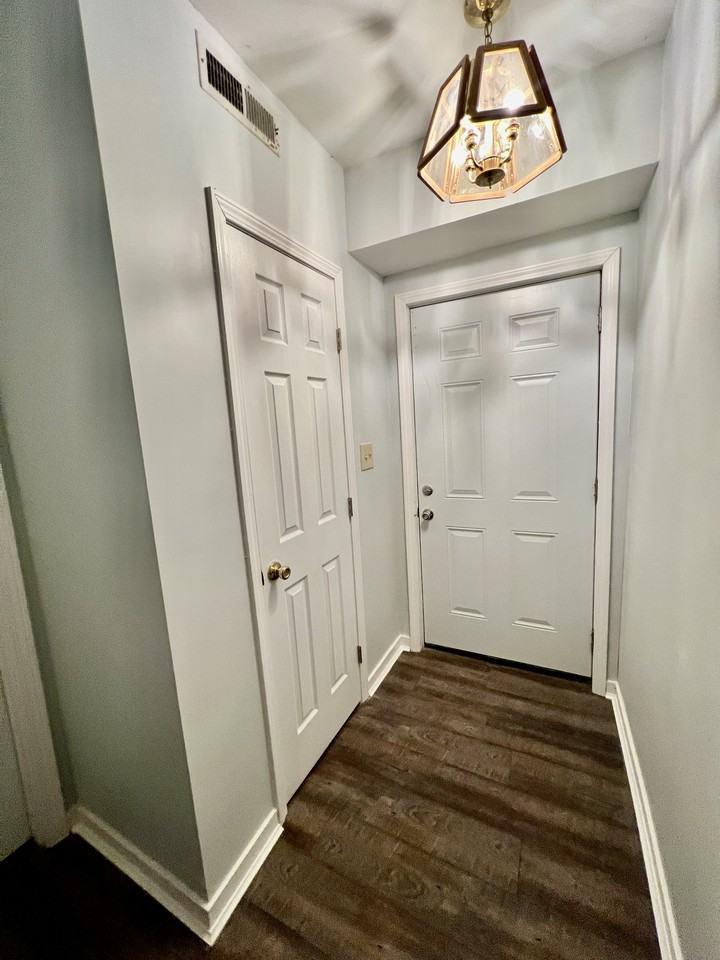 403 Cedarstone Dr #1 - Photo 3 of 31