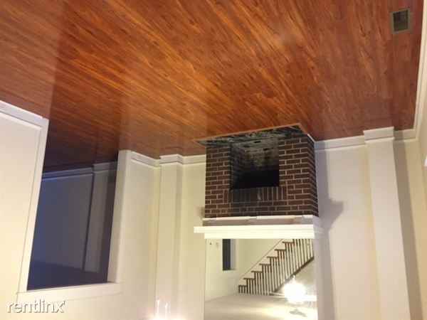 215 W 21st St - Photo 3 of 10