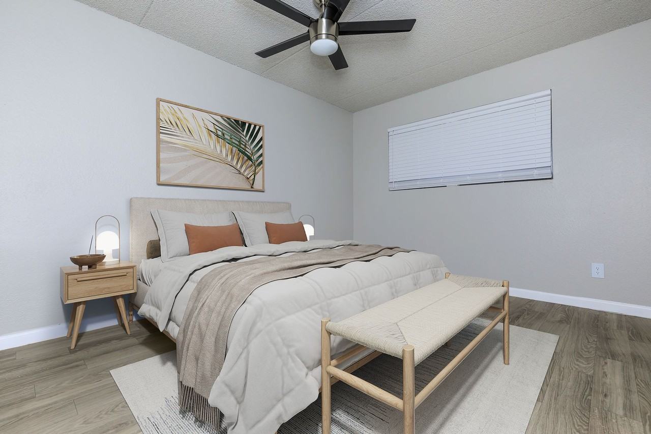 Nines at Lakeside - Photo 3 of 50