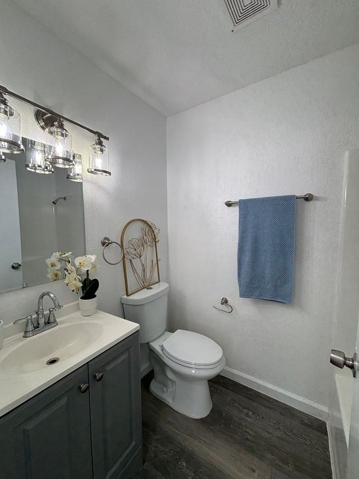 Thrive Living Homes - Photo 3 of 25