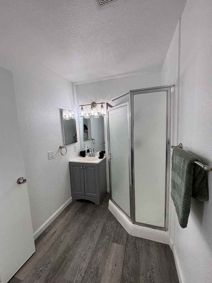 Thrive Living Homes - Photo 4 of 25