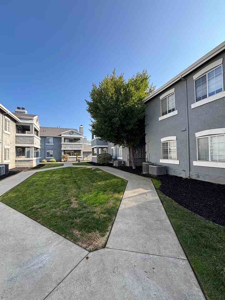 Thrive Living Homes - Photo 6 of 25