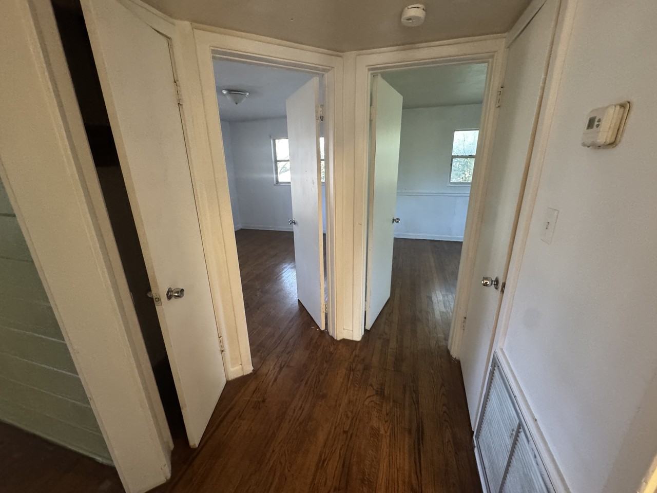 1722 Pine Ave #10 - Photo 4 of 24