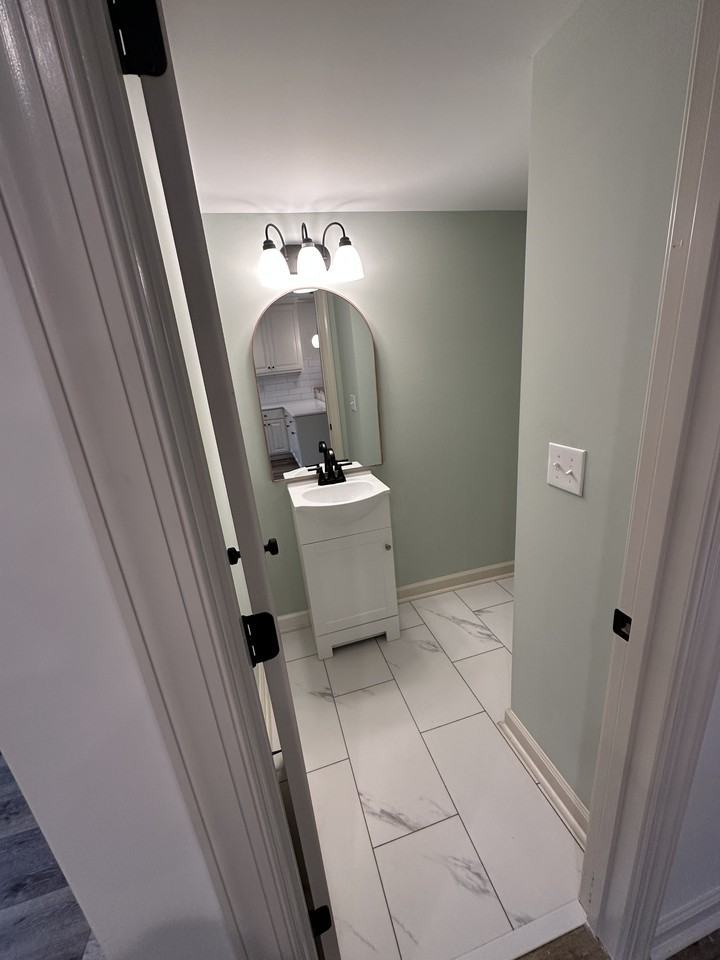 177 N Clarendon Dr #1 - Photo 3 of 19