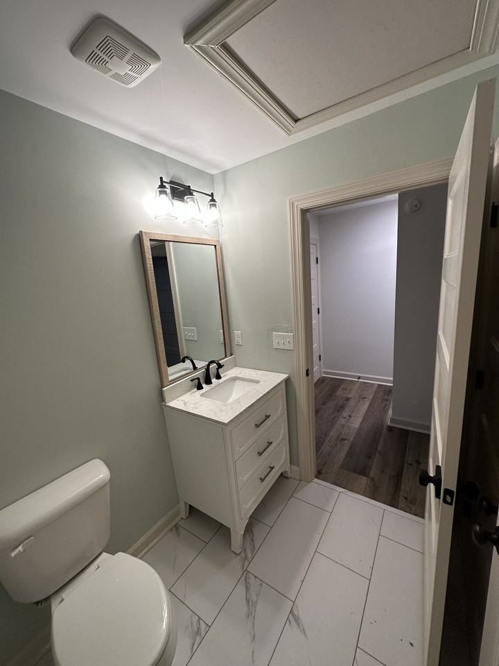 177 N Clarendon Dr #1 - Photo 7 of 19