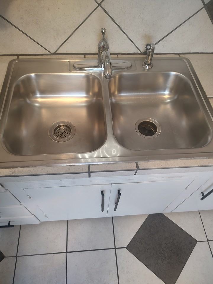 1006 Richardson Ct #5 - Photo 5 of 10