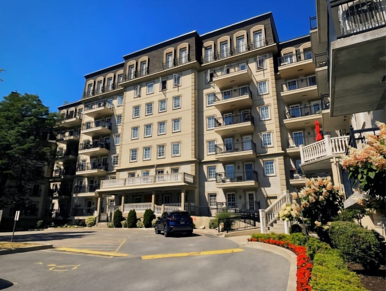 103 Rue du Château #304 - Photo 3 of 28