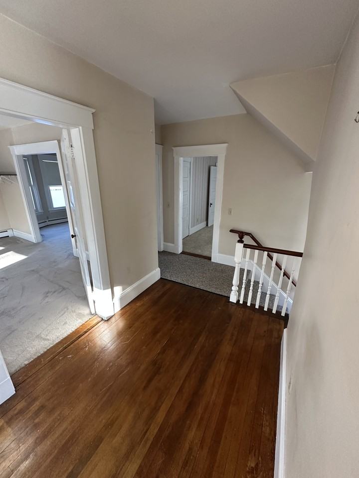 14 Garland St #16 - Photo 4 of 14