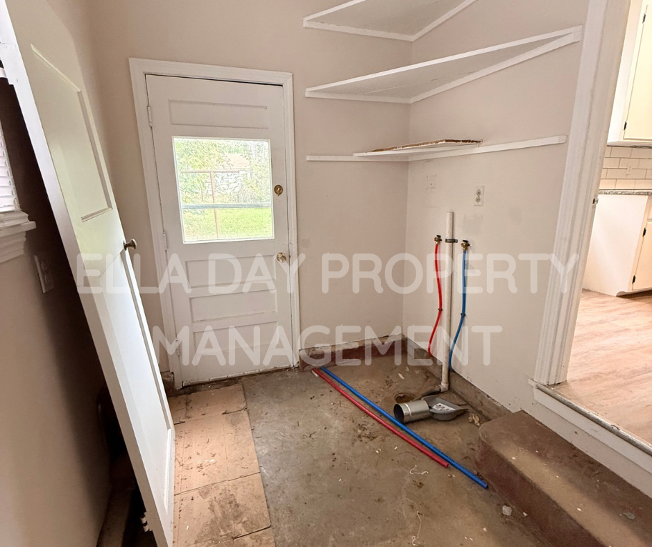 2512 S Ellis Ave #1 - Photo 7 of 7