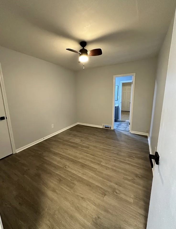 116 E Park Lane St #1 - Photo 2 of 10