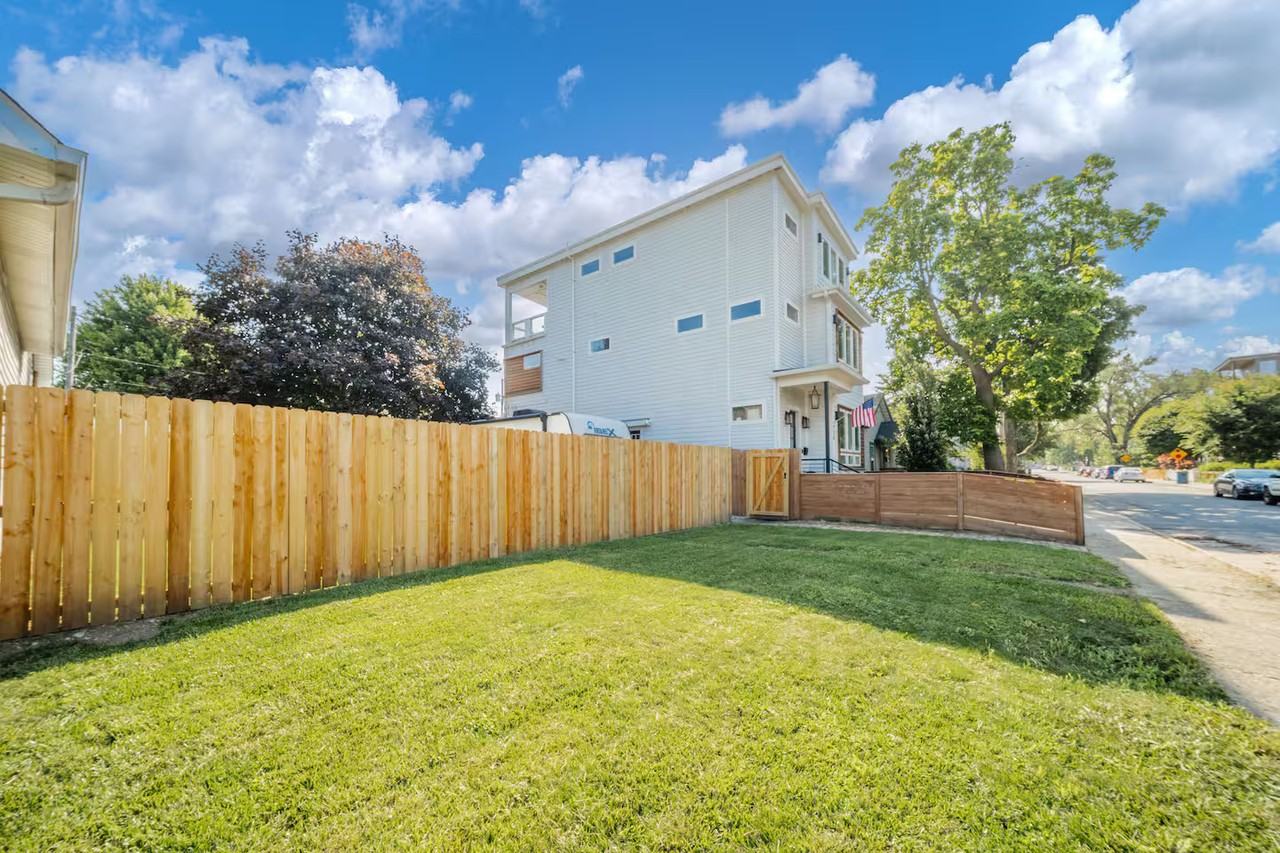 Elmtree Cir #1 - Photo 3 of 18