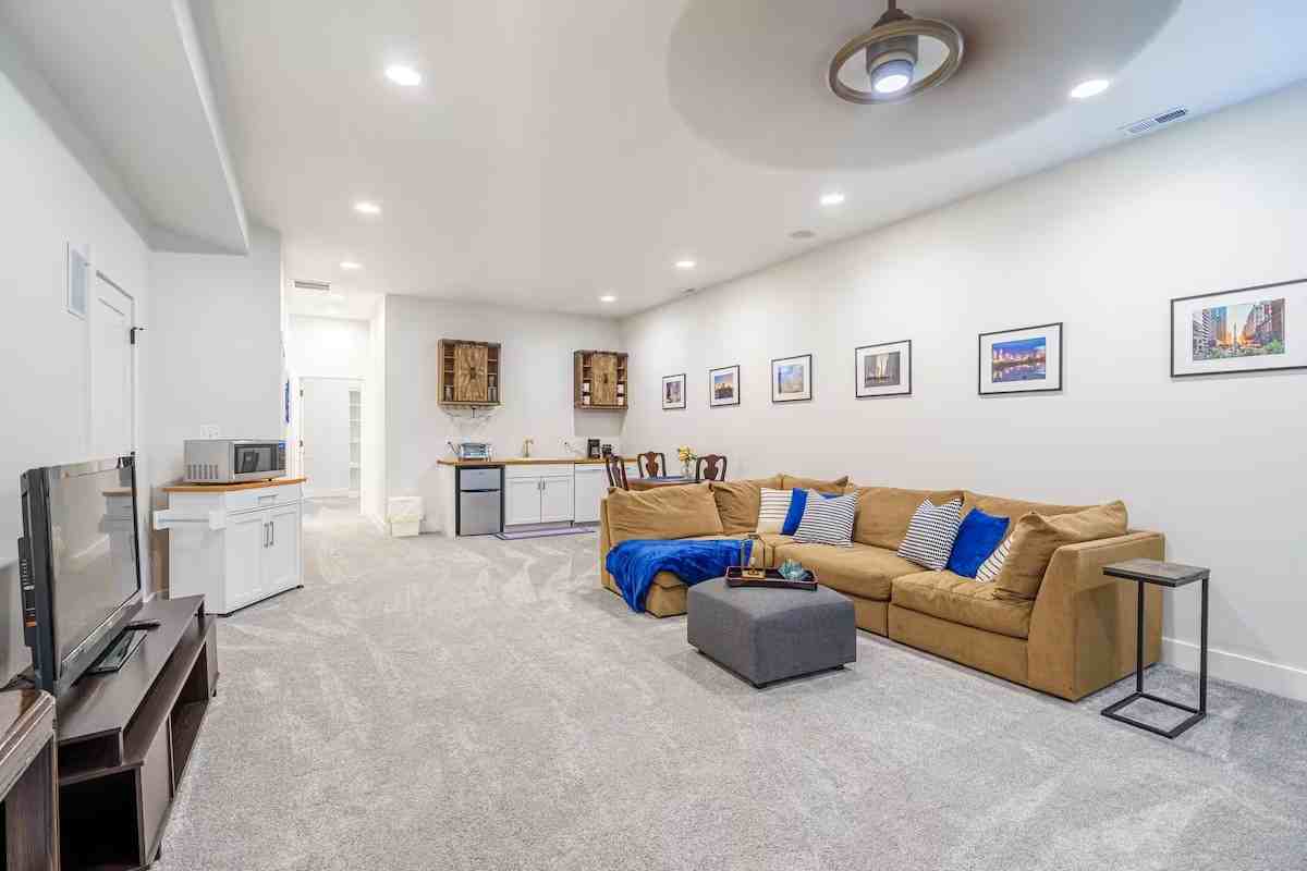 Elmtree Cir #1 - Photo 6 of 18