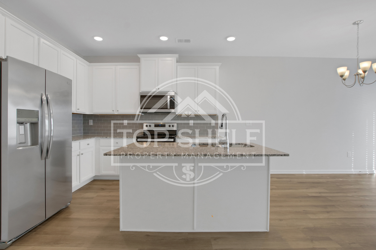 102 Jaxton St #1 - Photo 5 of 36