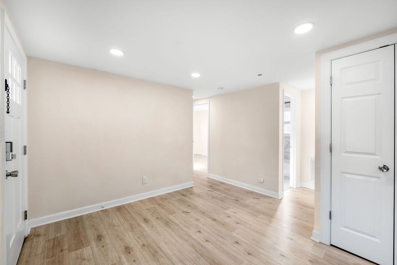 2625 Booker Ave #1 - Photo 7 of 23