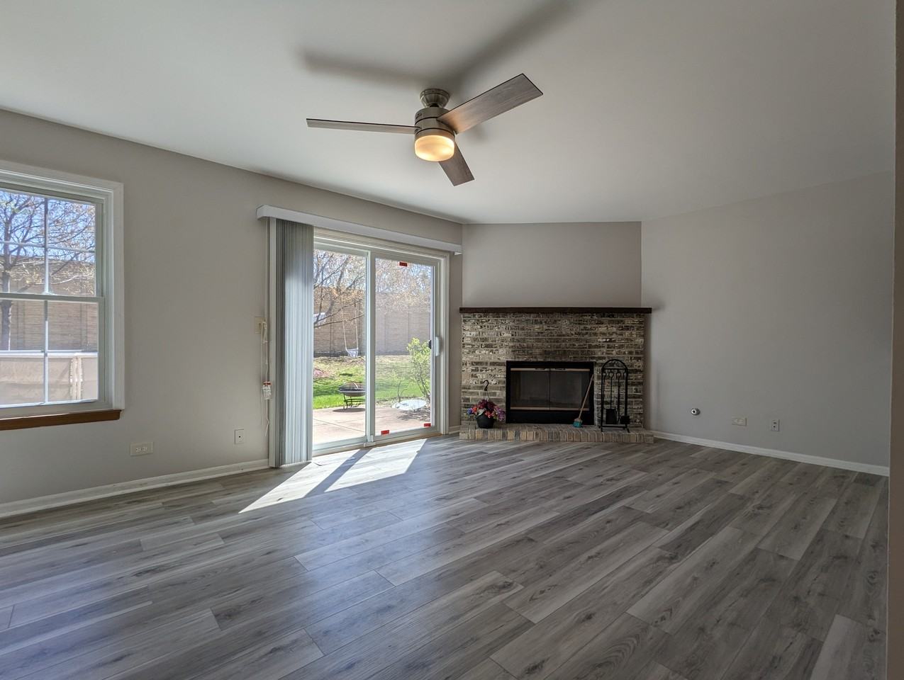 829 N Tamarac Blvd #1 - Photo 4 of 13