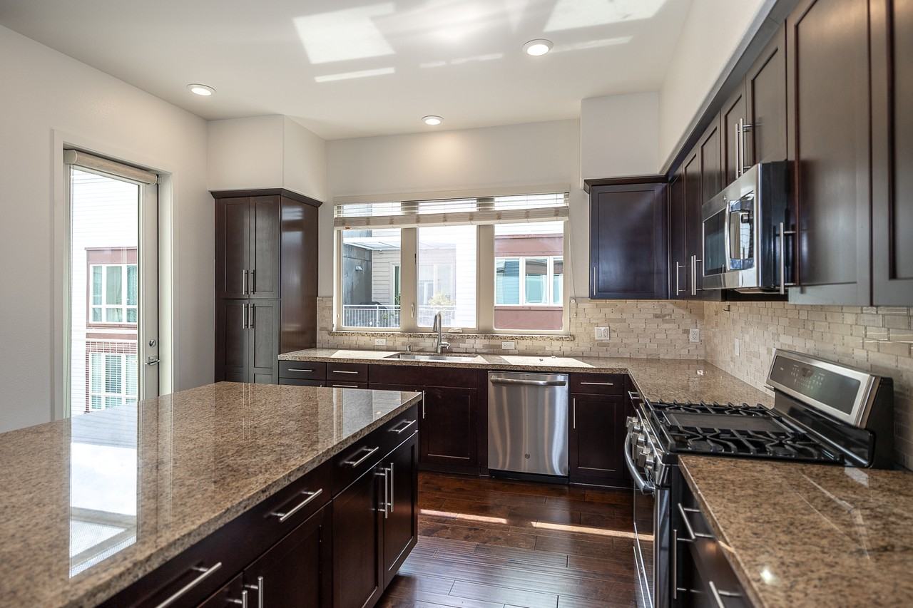 1690 Delano St #1 - Photo 7 of 34