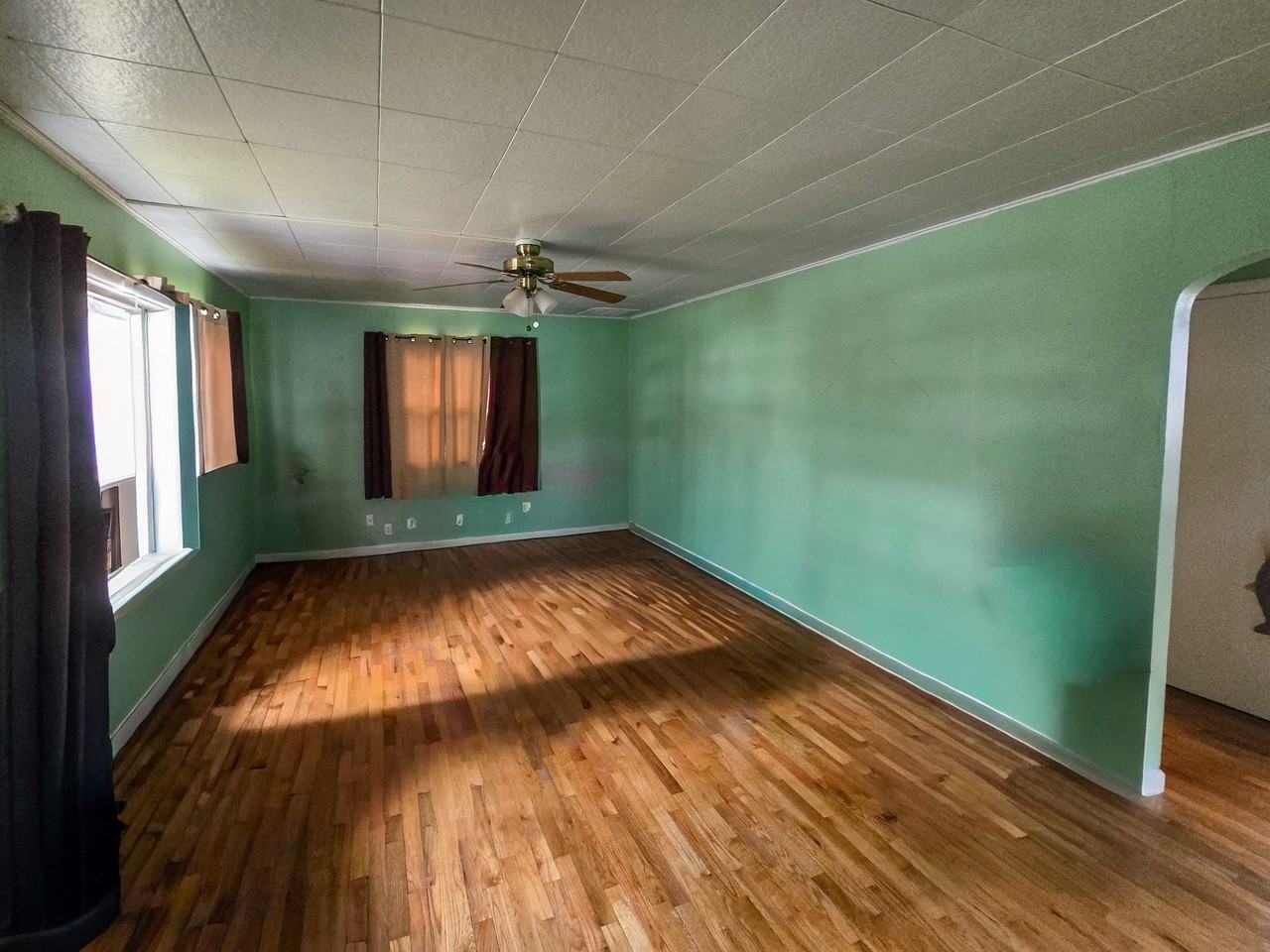 635 S Cedar St #1 - Photo 2 of 8