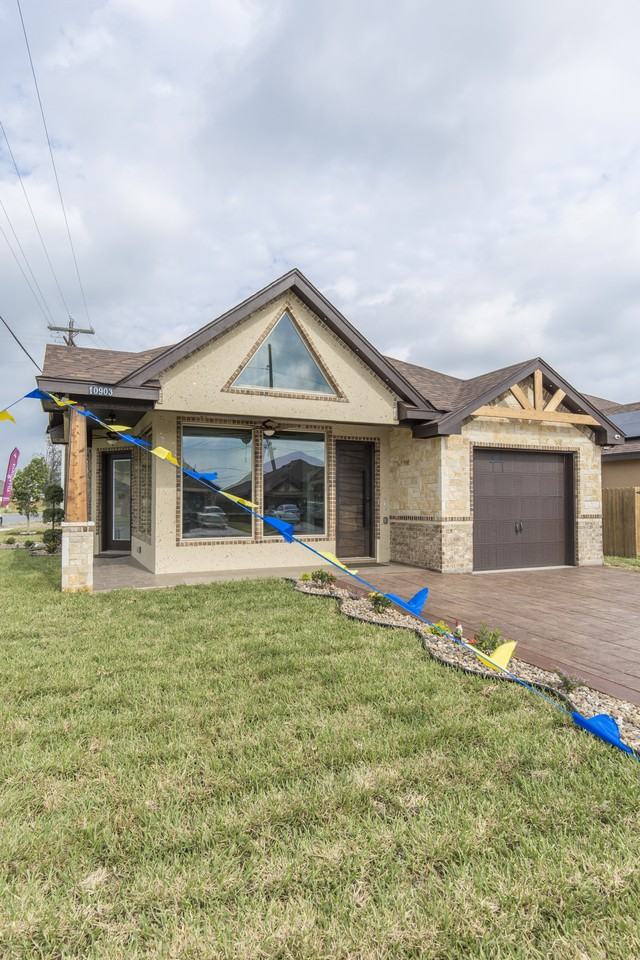 10903 N 29th Ln #1 - Photo 2 of 36