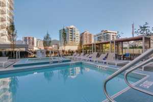 featured image of 125 14th St E