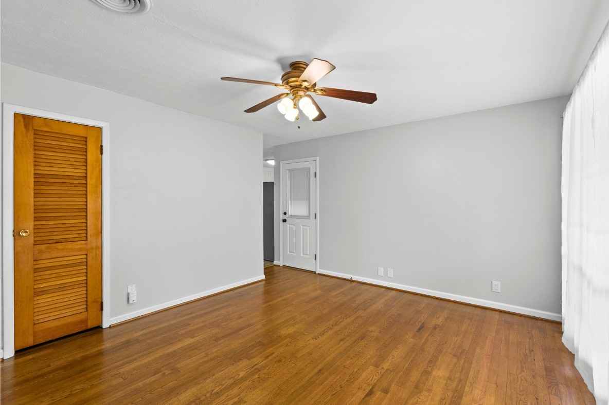 1558 Emily Ave #1 - Photo 7 of 20