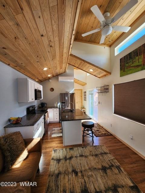 1412 Amanda DriveUnit #1 - Photo 2 of 15