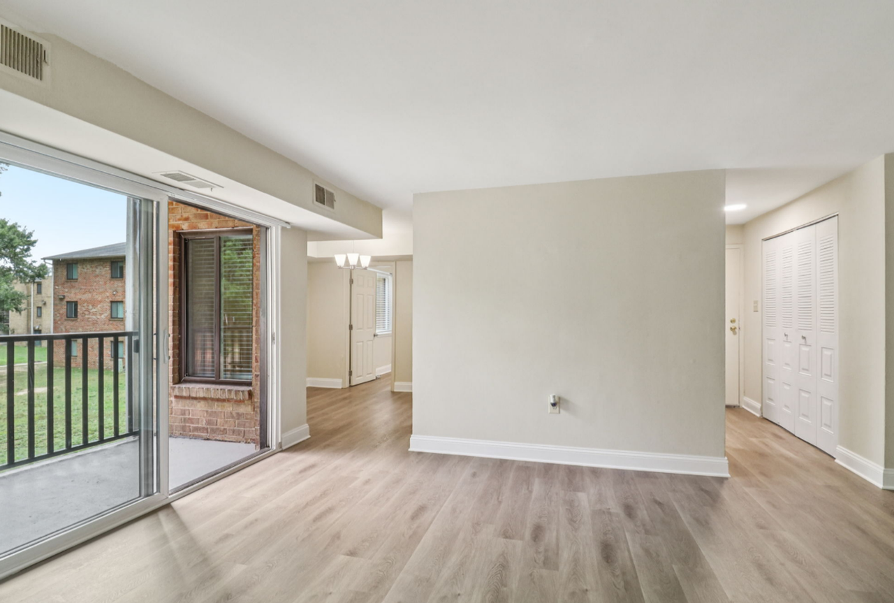 4511 Colony Ct - Photo 2 of 39