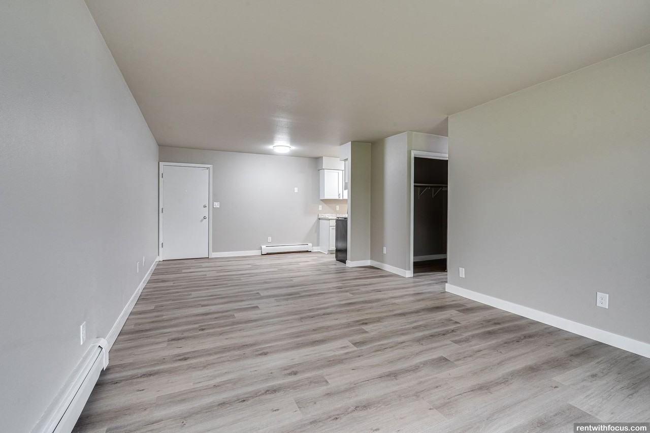 The Cornerstone - Photo 4 of 18