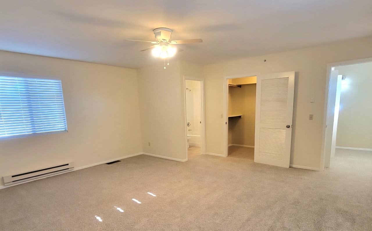 7420 E Spouse Dr #B - Photo 3 of 17