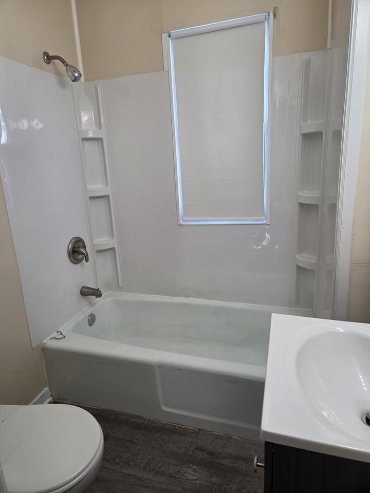 3527 Oliver Ave N #1 - Photo 6 of 15