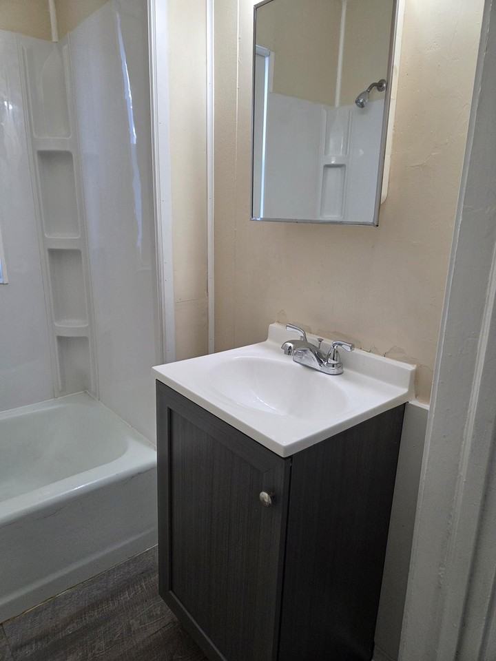 3527 Oliver Ave N #1 - Photo 7 of 15