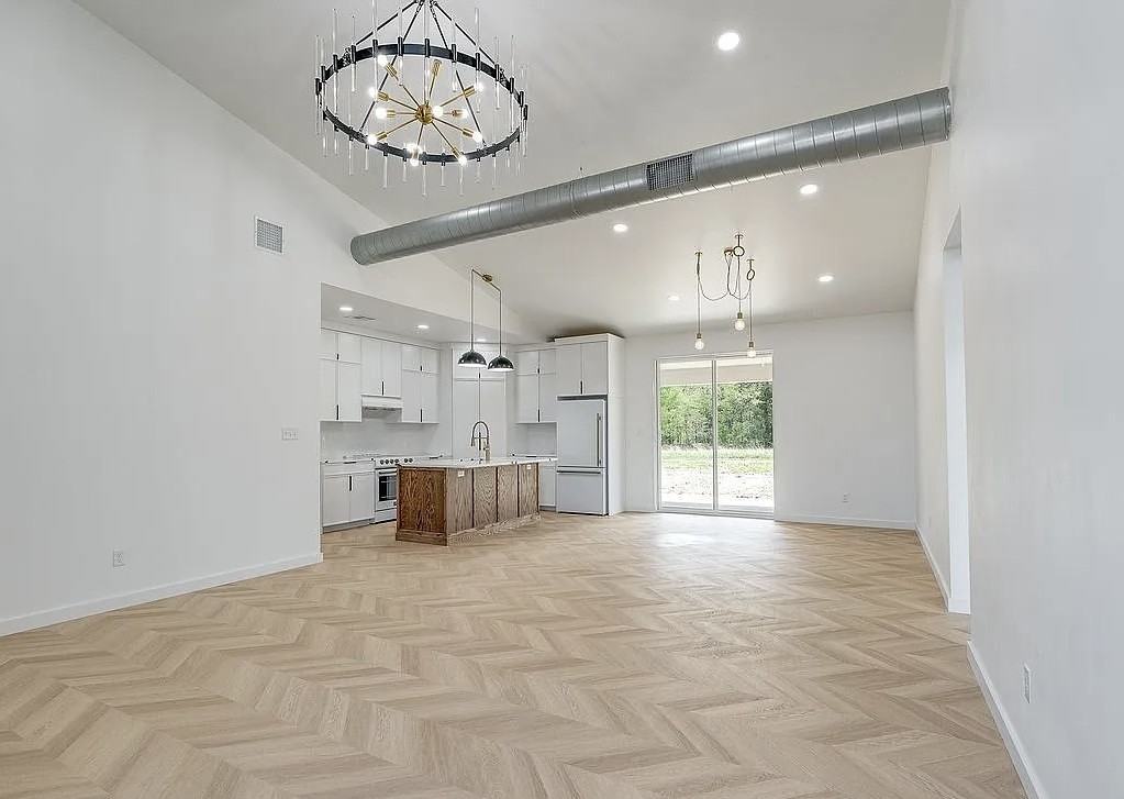 17466 County Road 3539 #1 - Photo 3 of 10