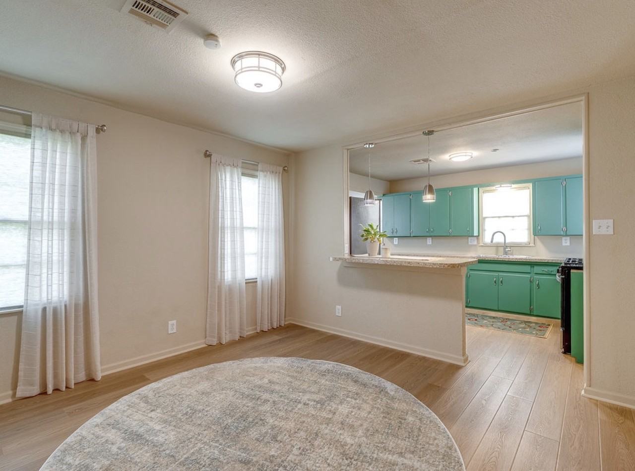 1031 S Stockton St #1 - Photo 3 of 10