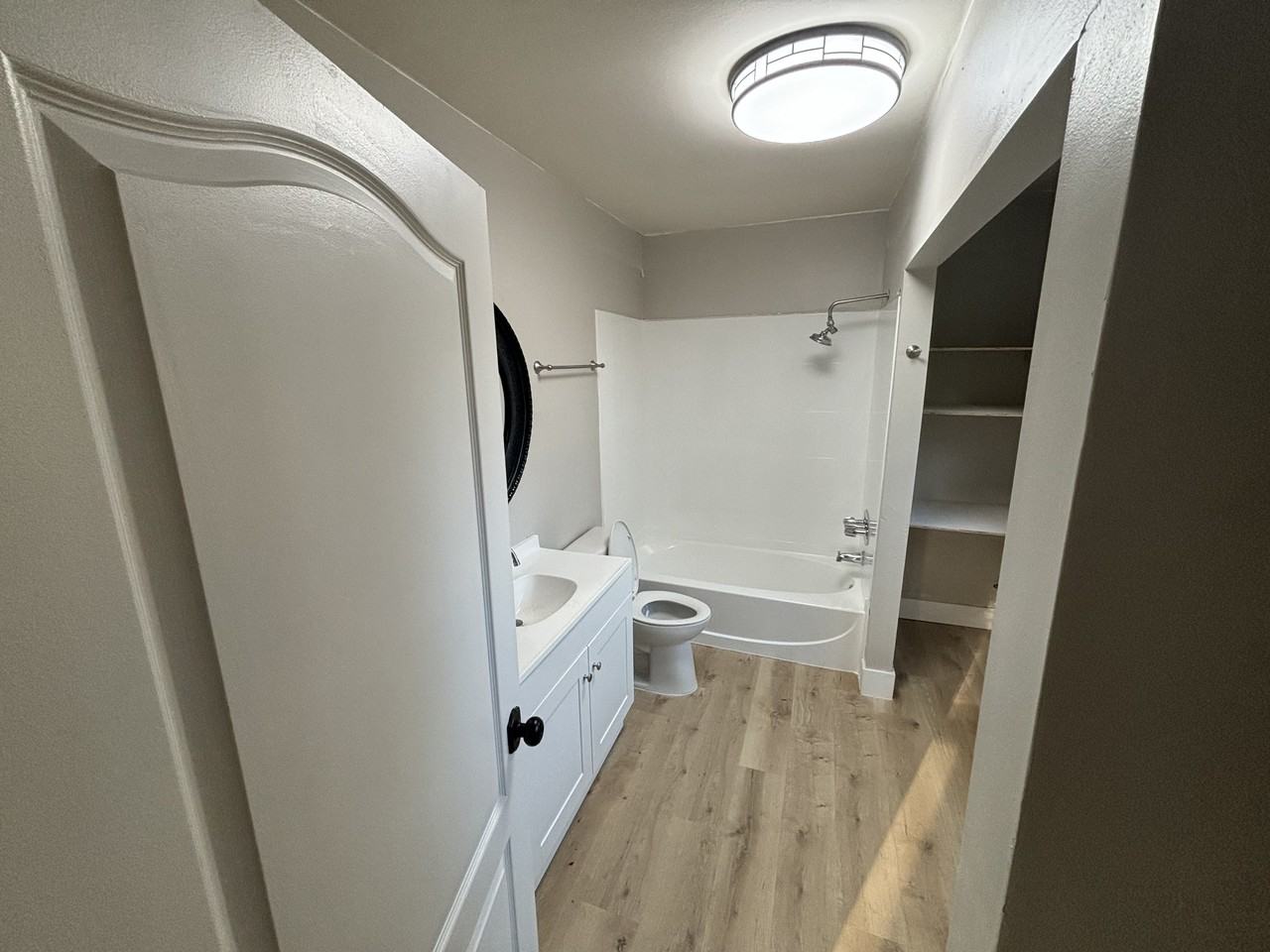 1709 E Chelsea St #F - Photo 3 of 9