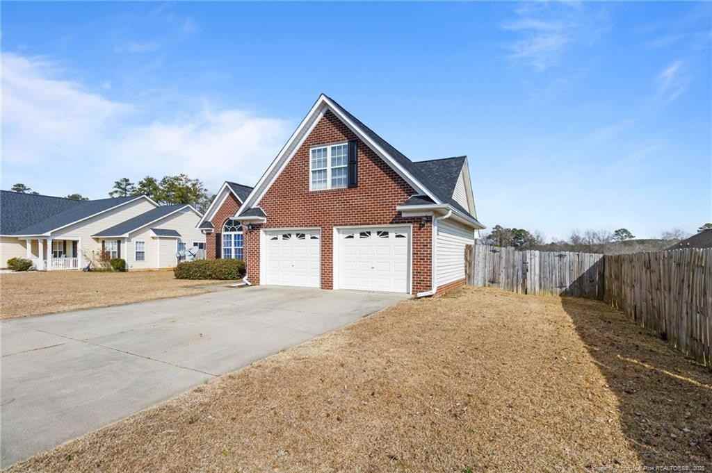 825 Coathill St #MP - Photo 2 of 32