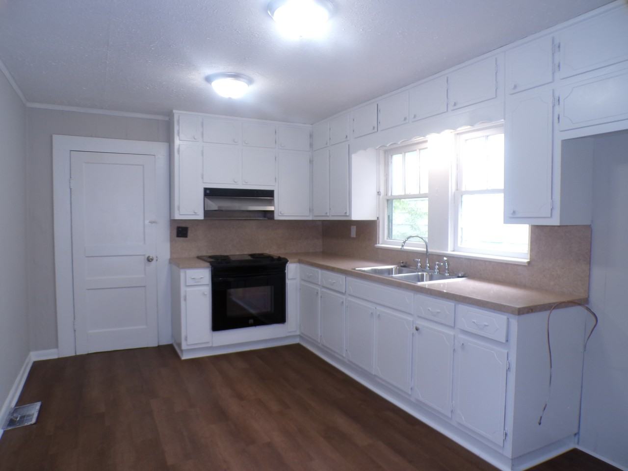 116 Avalon Ave #1 - Photo 2 of 12