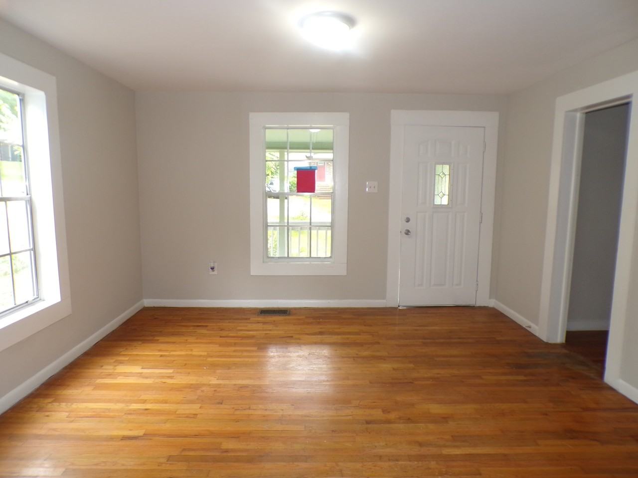 116 Avalon Ave #1 - Photo 4 of 12