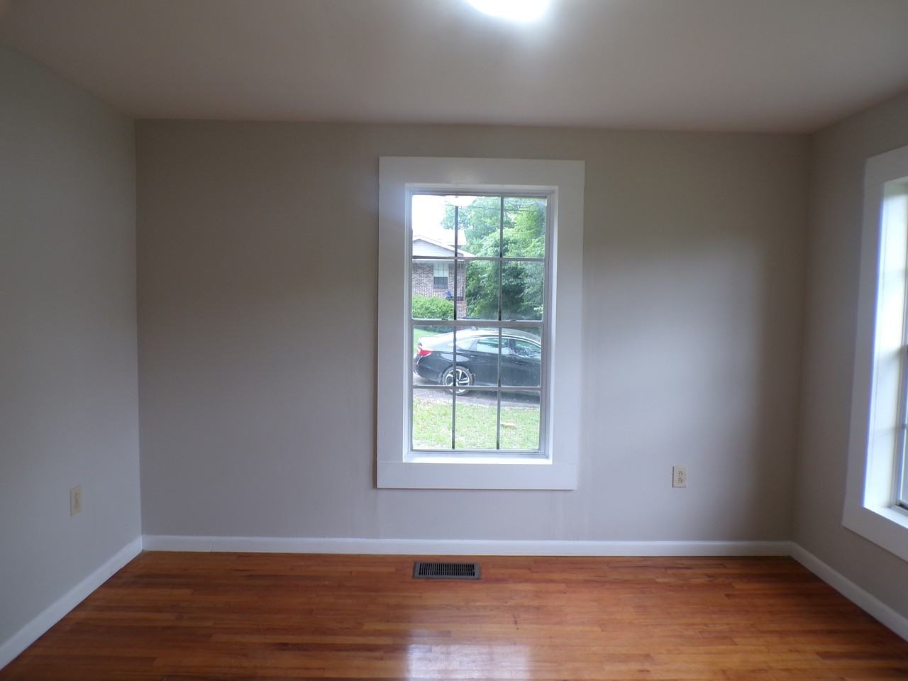 116 Avalon Ave #1 - Photo 6 of 12