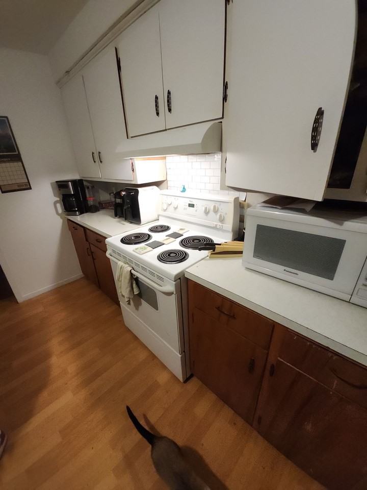 10 Ridgewood Dr #A - Photo 3 of 7