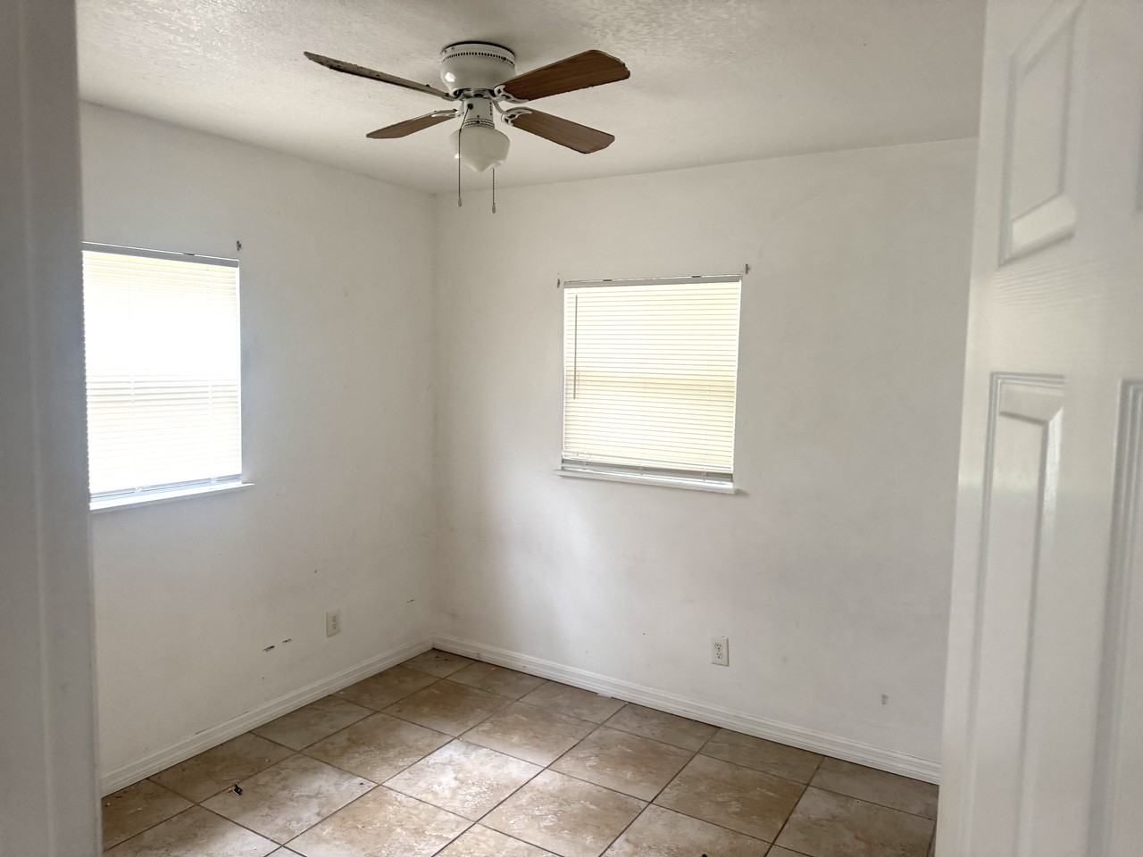 4435 Perch St #1 - Photo 6 of 10