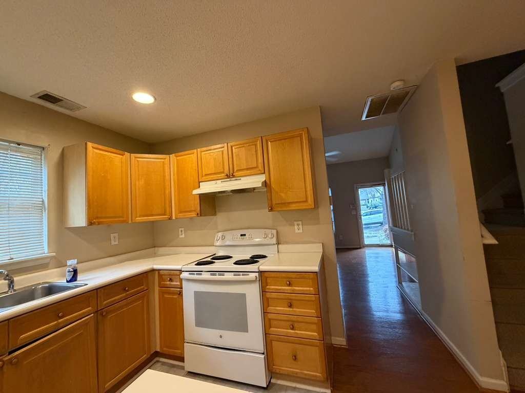 6007 Cougar Ln #1 - Photo 3 of 20