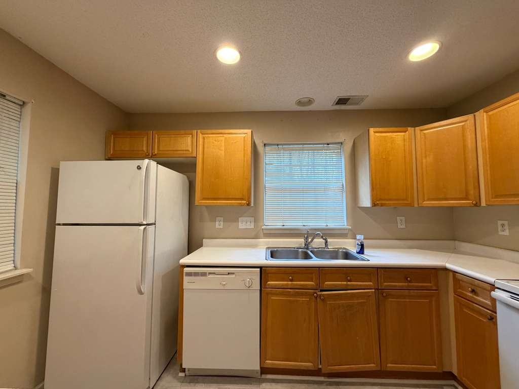 6007 Cougar Ln #1 - Photo 5 of 20