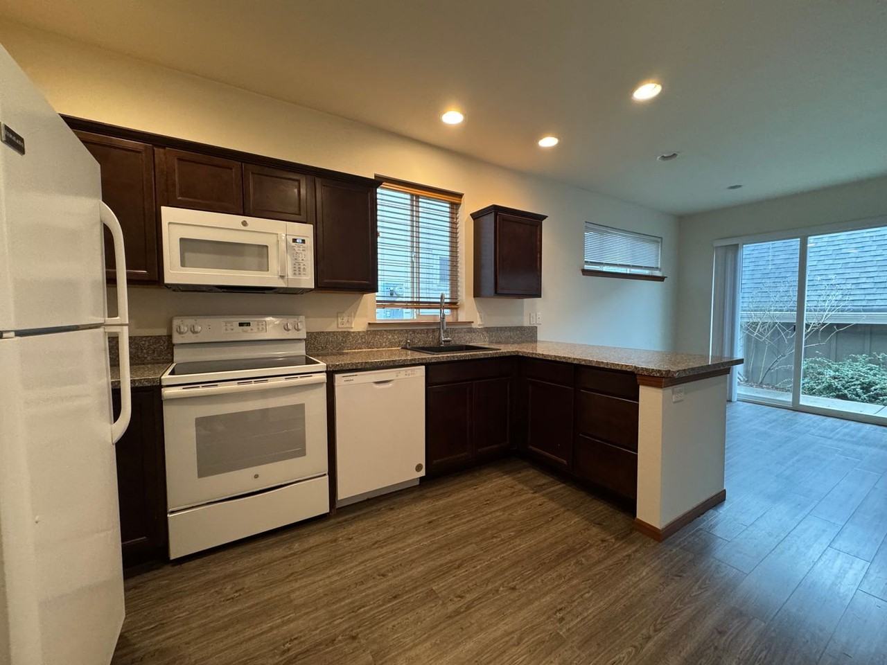 4109 Stonecrest Ct #A - Photo 7 of 34